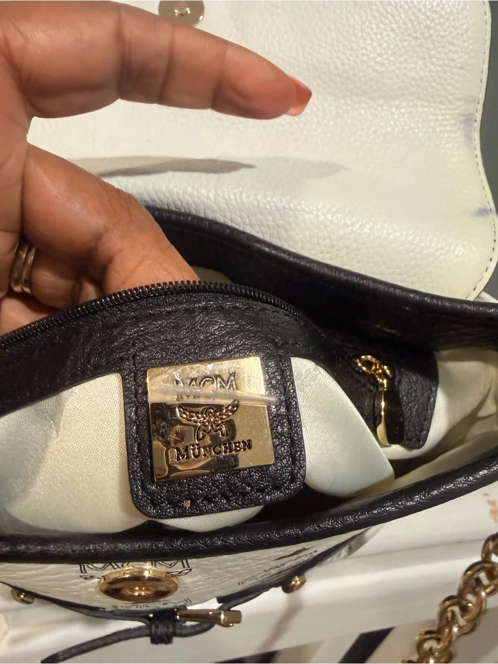 MCM Black and White Logo Leather Shoulder Bag with Gold Chain-Preowned